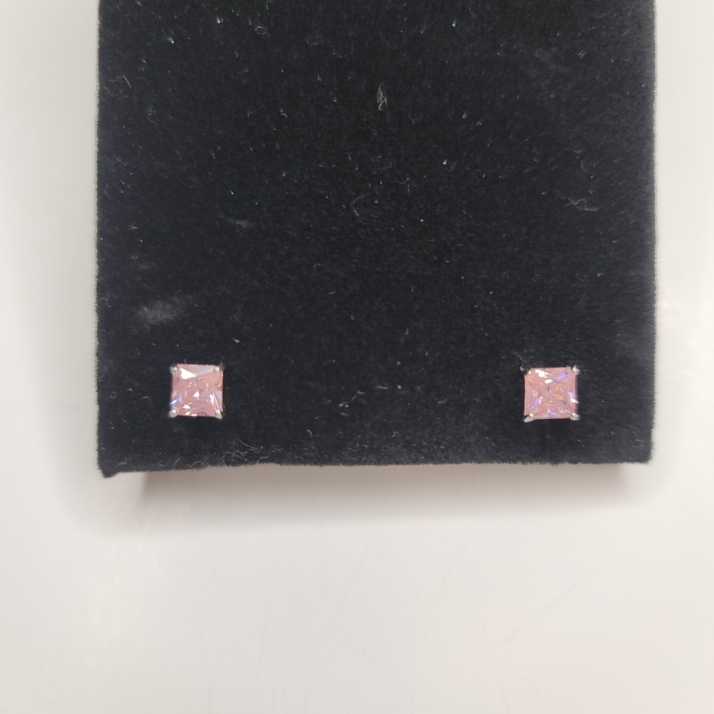 Pink Diamond Simulant/ Light Pink Cubic Zirconia Stud Earrings